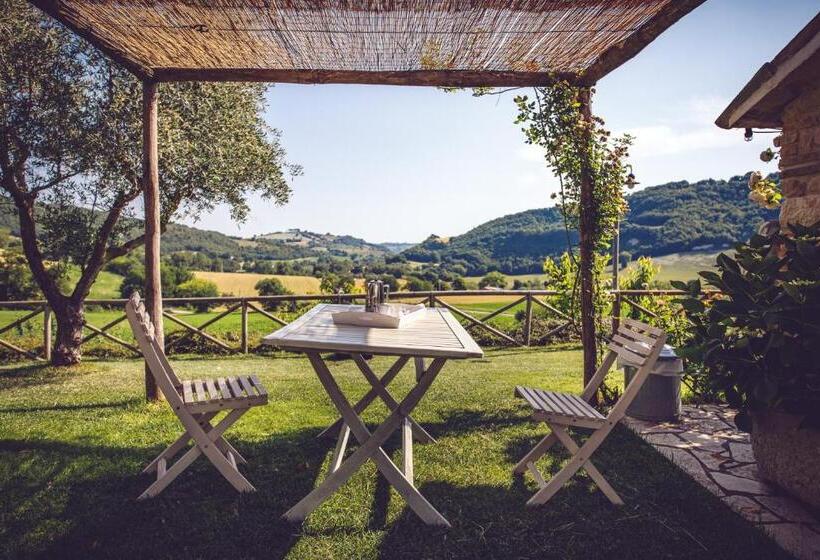 ホテル Agriturismo Casal San Sergio