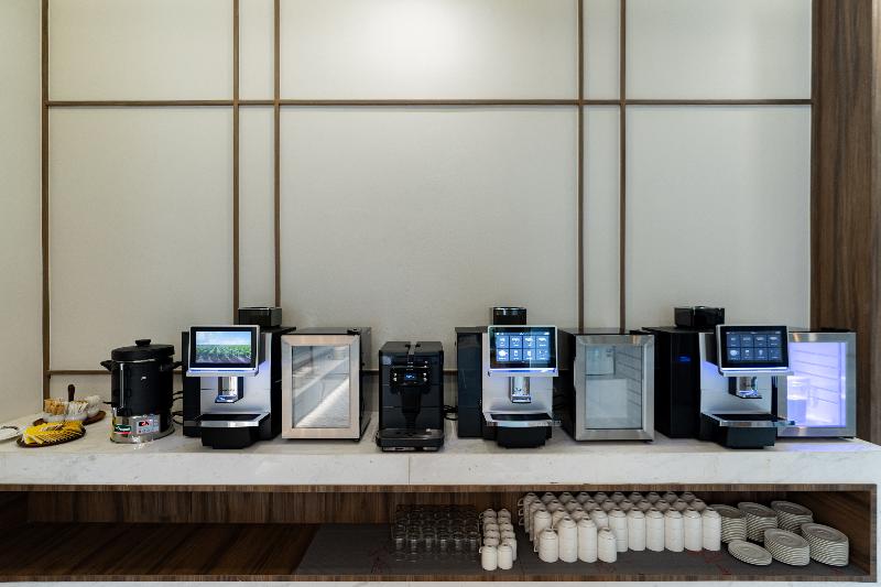 호텔 Bella Nara Phuket Naiyang Beach