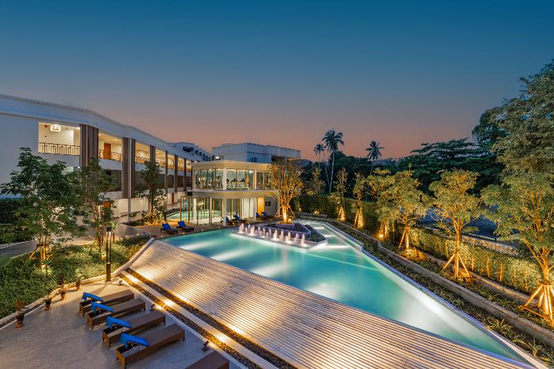 호텔 Bella Nara Phuket Naiyang Beach