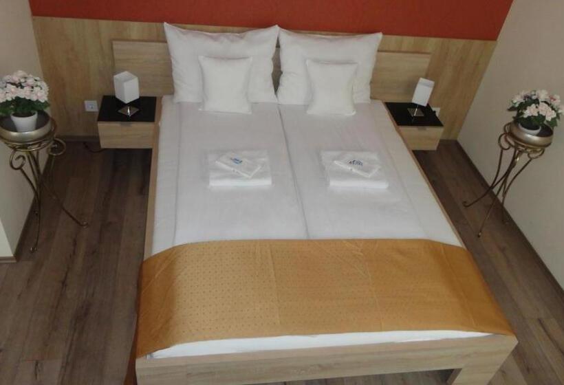 Отель Centrum Szeged