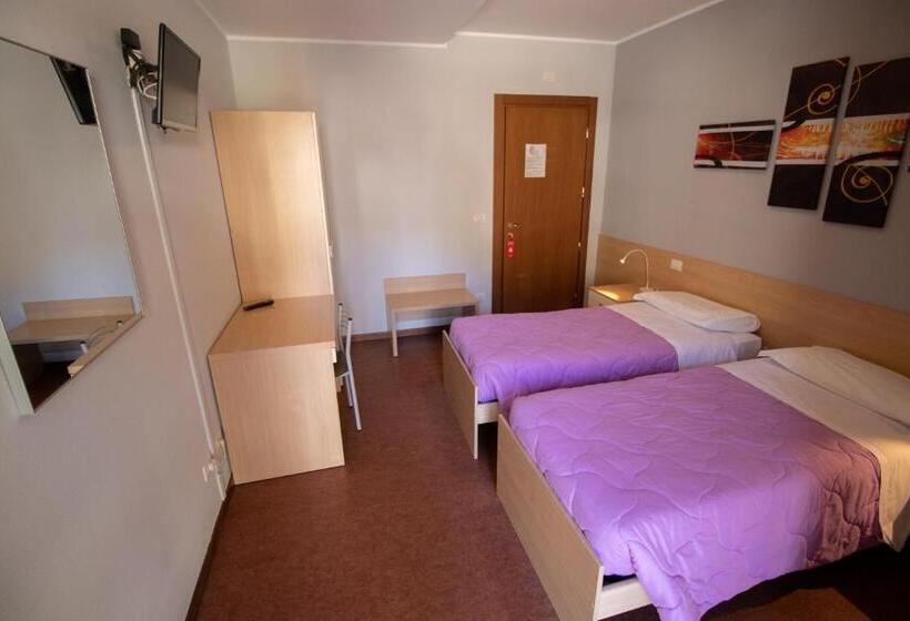 Отель Del Boschetto