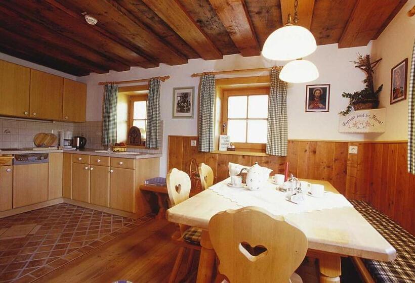 ホテル Kinder Bauernhof Ederbauer