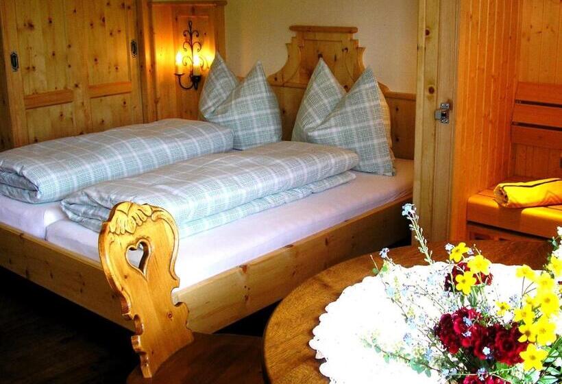 ホテル Kinder Bauernhof Ederbauer