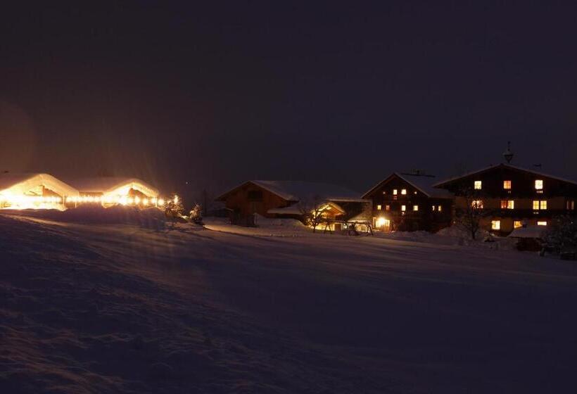 ホテル Kinder Bauernhof Ederbauer