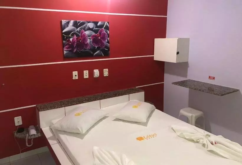 Hotelli Lotus