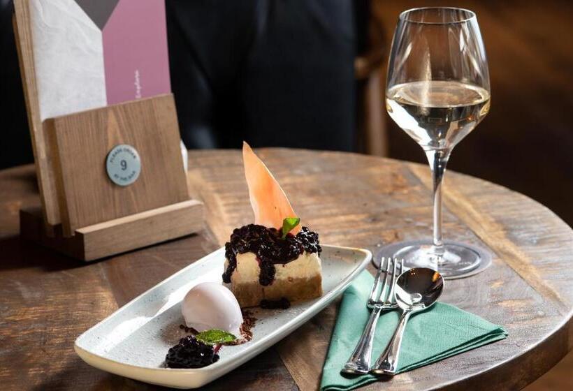 Отель Offshore   The Inn Collection Group