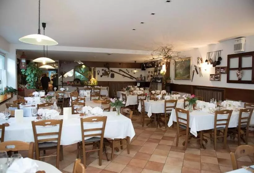 ホテル Ristorante Da Otto
