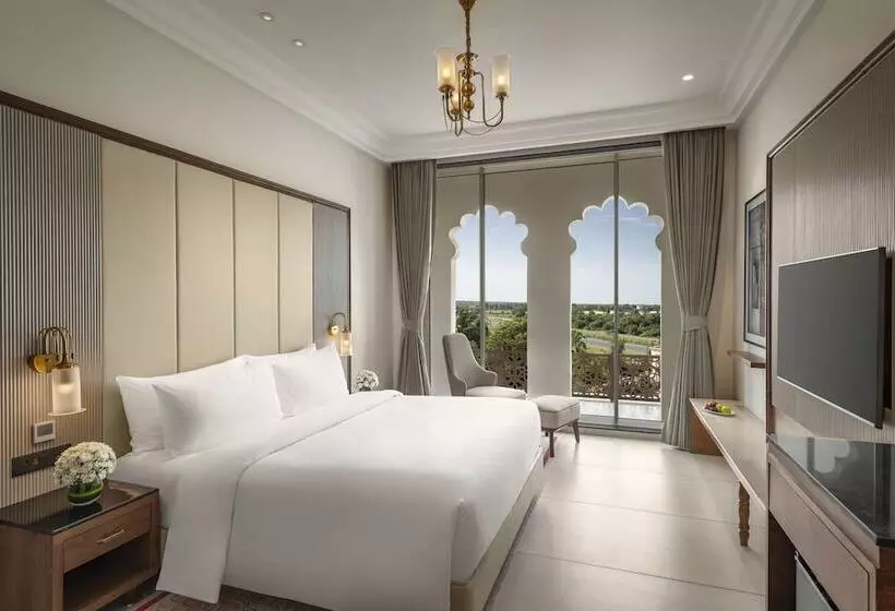 Hotelli Uday Palace Navsari, A Member Of Radisson Individuals