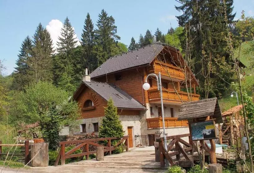 Majatalo Chata Alpina čertov