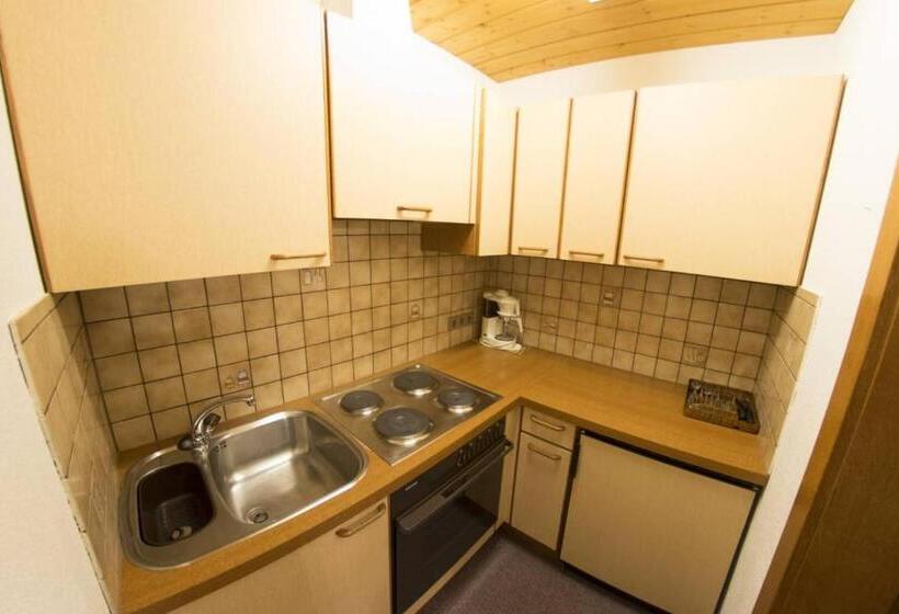 פנסיון Garni Val Sinestra