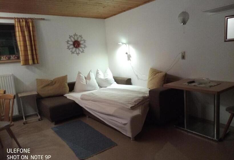 פנסיון Haus Höller