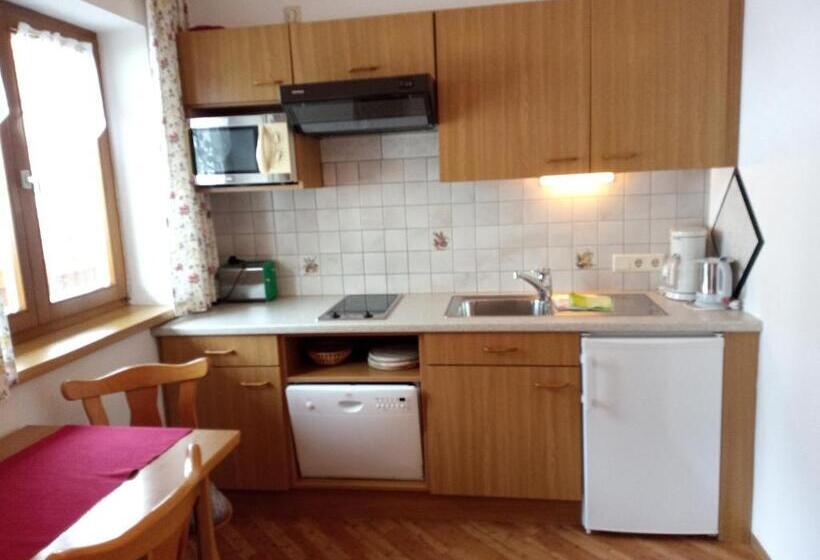 פנסיון Haus Höller