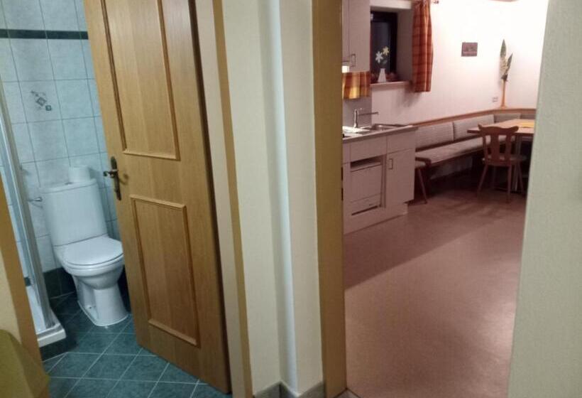 פנסיון Haus Höller