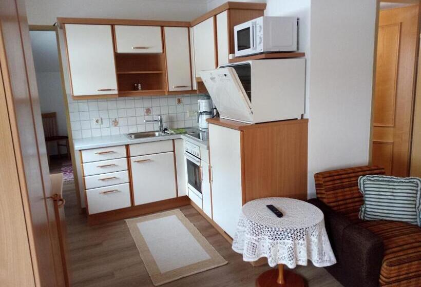 פנסיון Haus Höller