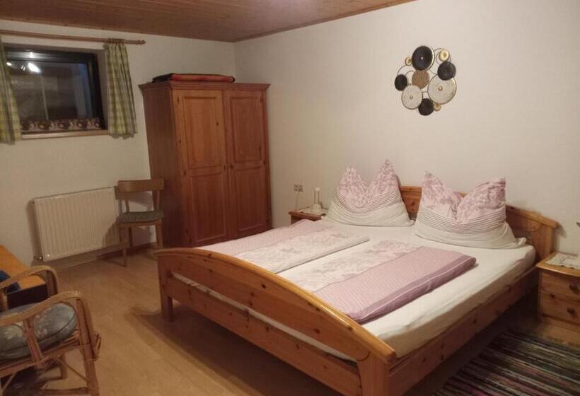 פנסיון Haus Höller