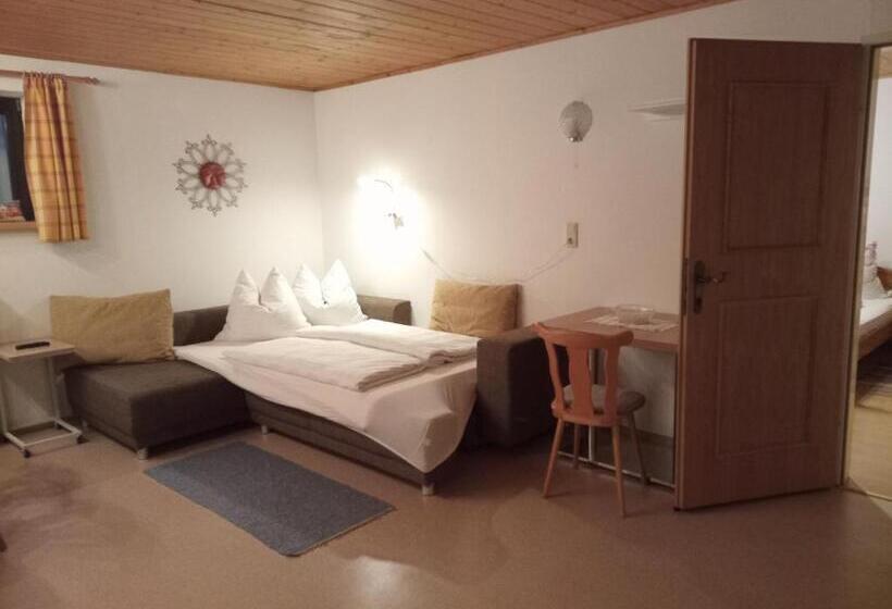 פנסיון Haus Höller