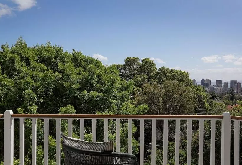 Majatalo One Kensington Boutique