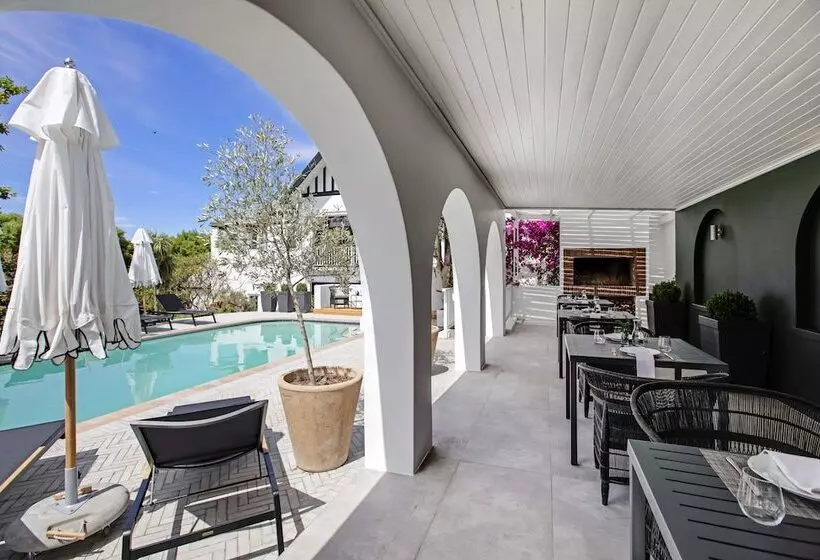 Majatalo One Kensington Boutique