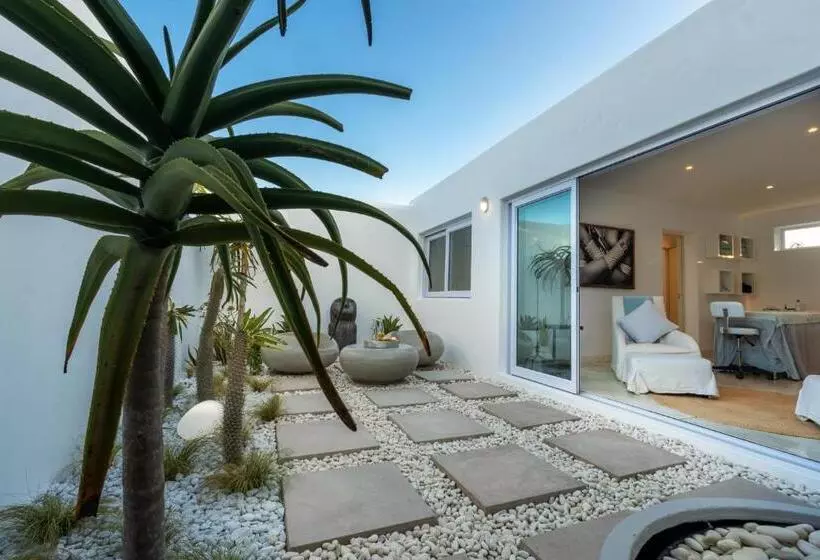 リゾートホテル Villa Santorini