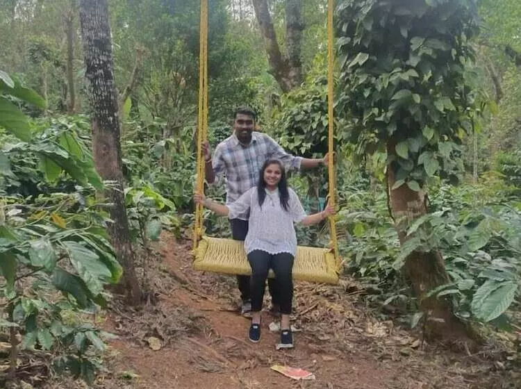 Aamiaismajoitus (B&B) Suggi Nature Resort Coorg