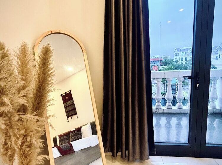 Herbs Spa & Hotel Riverside Grand World