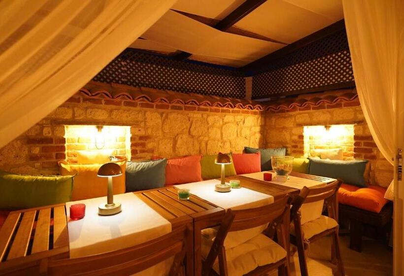 Hostal Portakal Cicegi Alaçatı