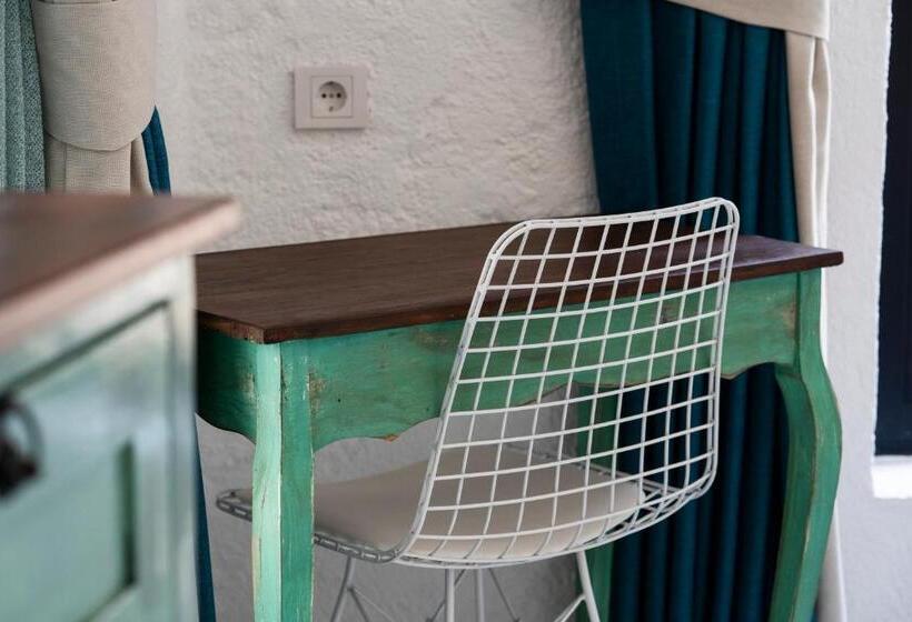 Hostal Portakal Cicegi Alaçatı