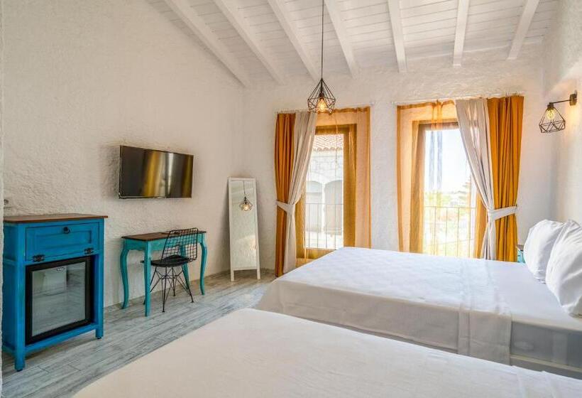 Hostal Portakal Cicegi Alaçatı