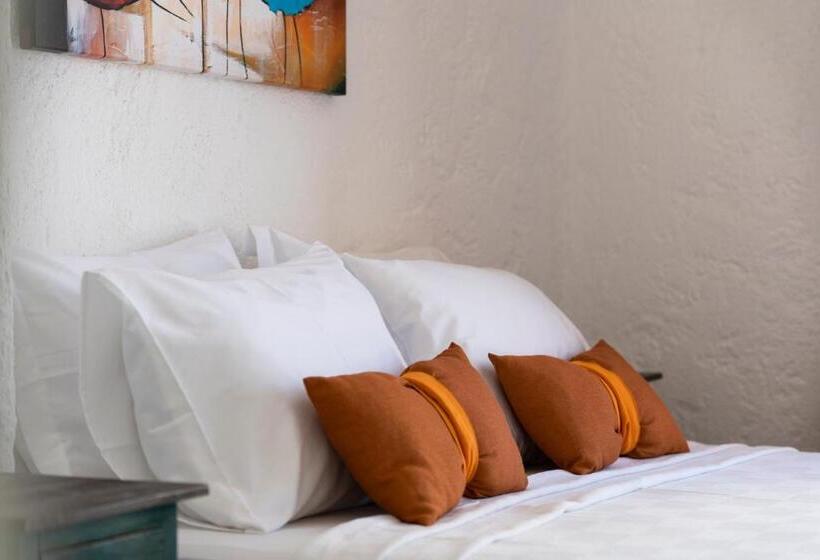 Hostal Portakal Cicegi Alaçatı