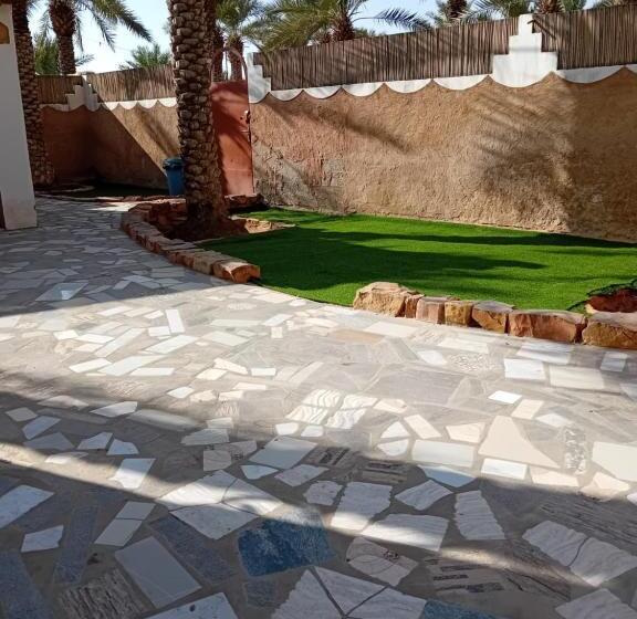 هتل النزل الريفي 2