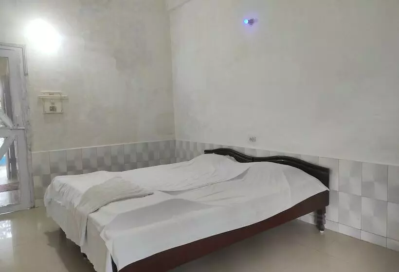 Hotelli Homecation Manas View Jungle Resort