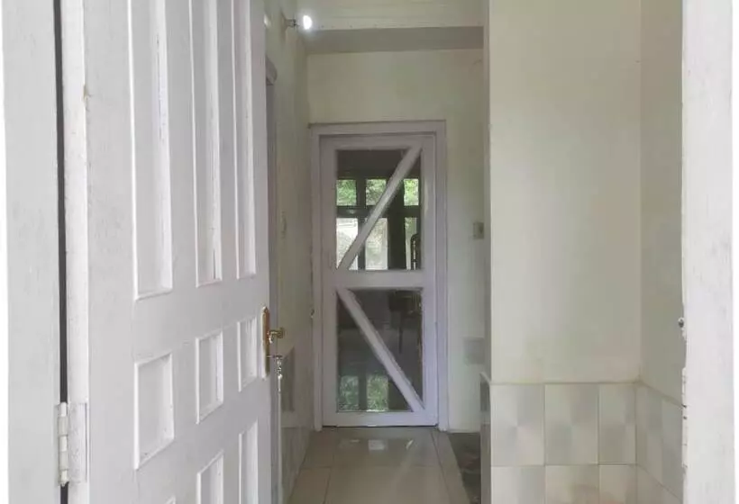 Hotelli Homecation Manas View Jungle Resort