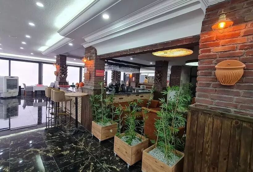 Hotelli My Beach Bi̇anco