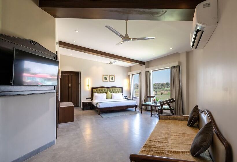 호텔 Parijat Lake Resort By Goldmark, Madhai  Satpura National Park