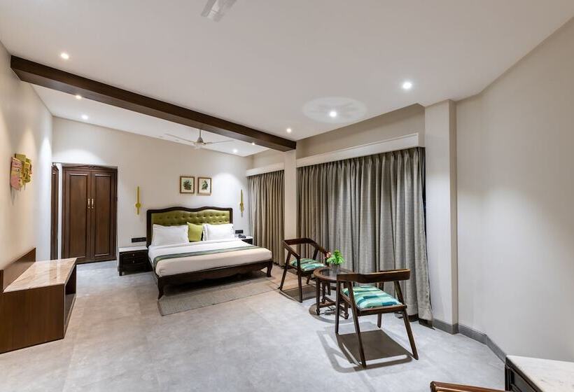 호텔 Parijat Lake Resort By Goldmark, Madhai  Satpura National Park