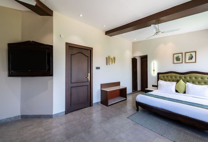 호텔 Parijat Lake Resort By Goldmark, Madhai  Satpura National Park