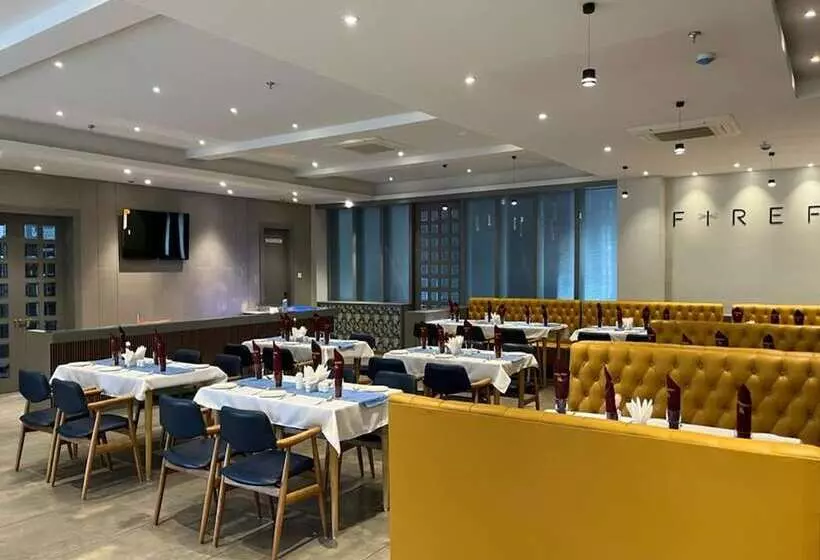 Hotelli Poonam Residency