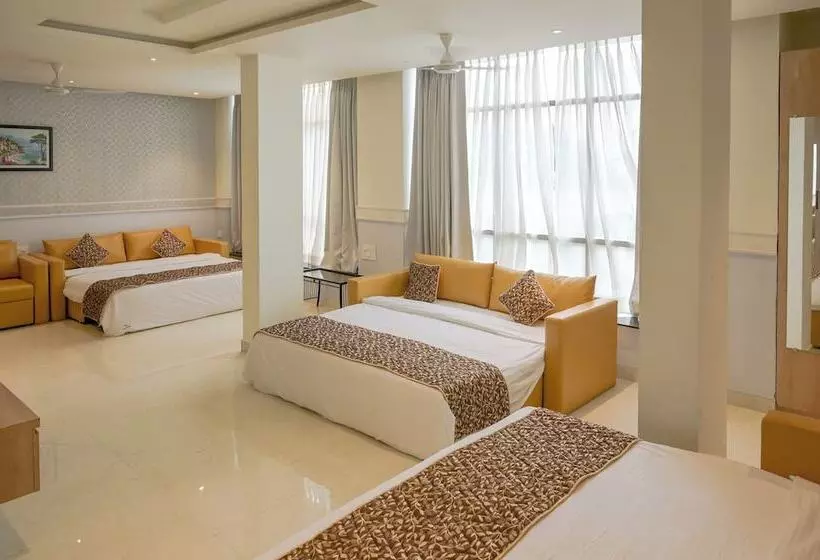 Hotelli Poonam Residency