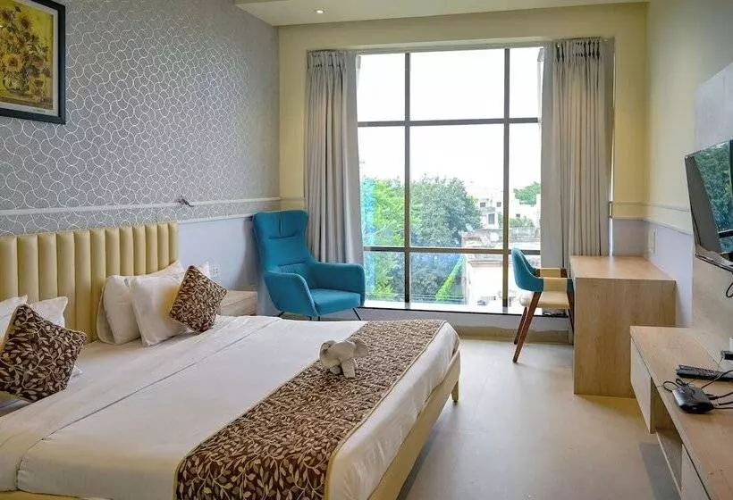 Hotelli Poonam Residency