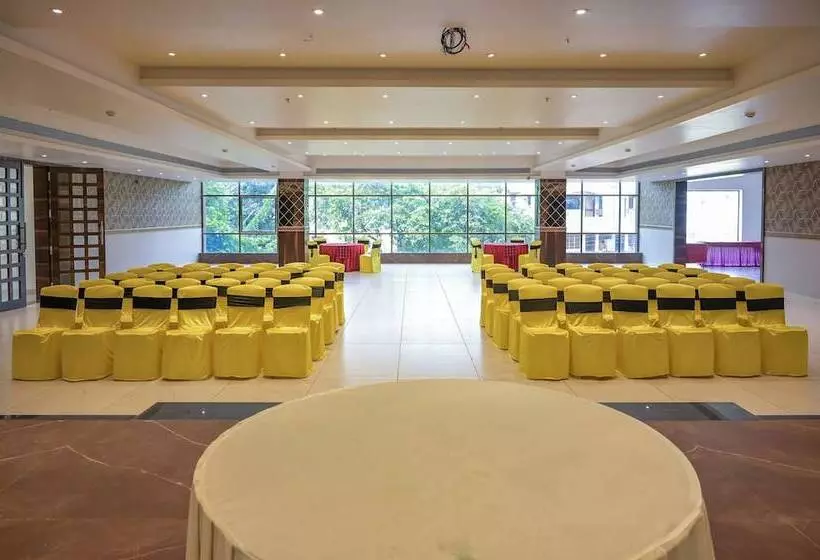 Hotelli Poonam Residency