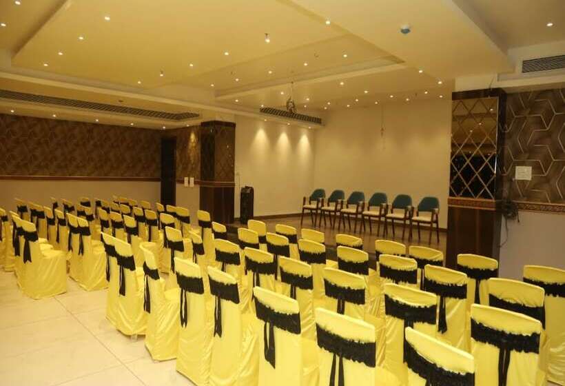 Hotel Poonam Residency