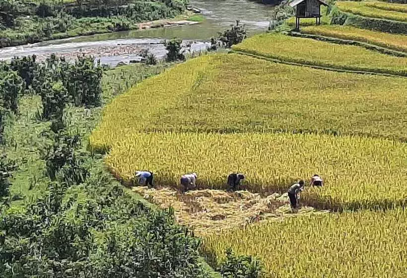 پانسیون Dong Suoi H Mong Homestay