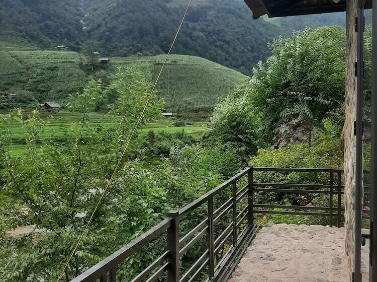 پانسیون Dong Suoi H Mong Homestay