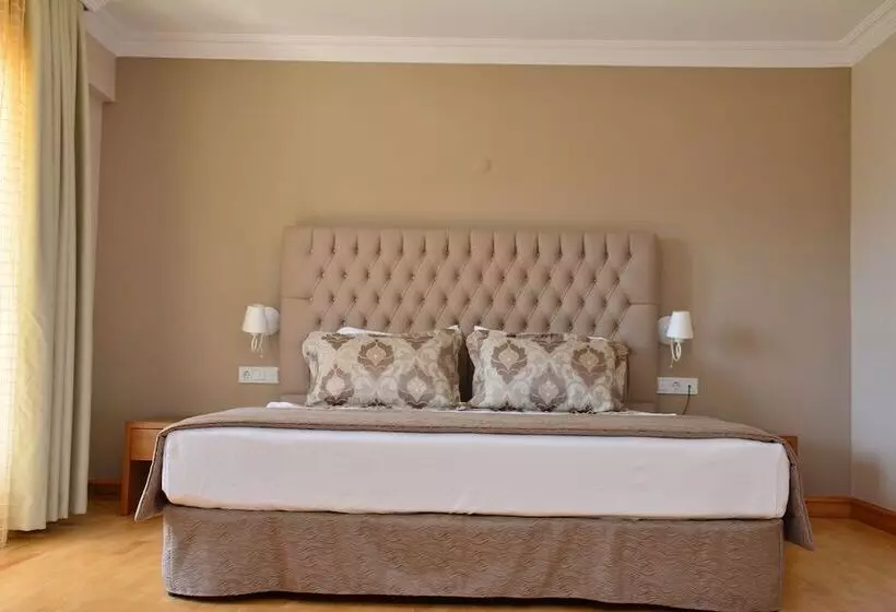 Lomakeskus Pine Villas & Apartments Kusadasi