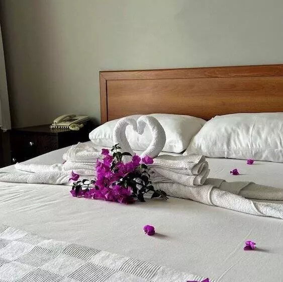 Yosun Otel