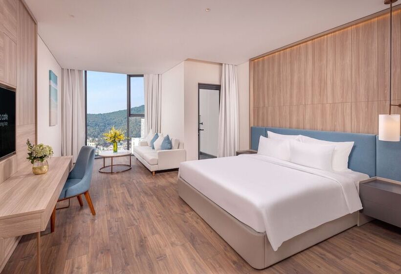 A La Carte Ha Long Bay Residence