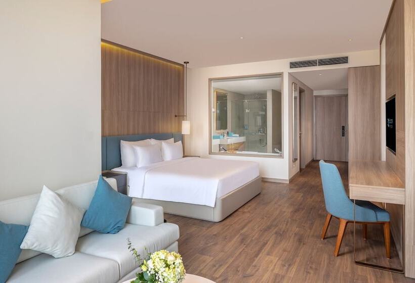 A La Carte Ha Long Bay Residence