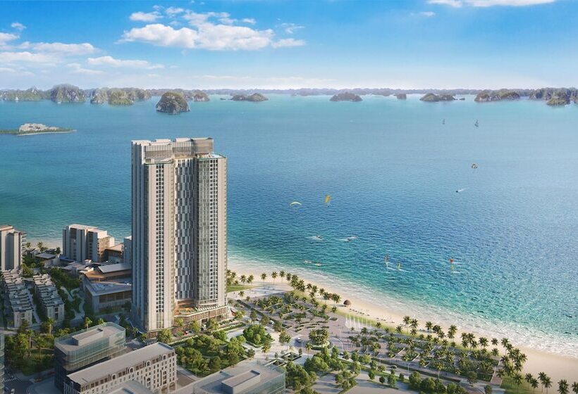 A La Carte Ha Long Bay Residence