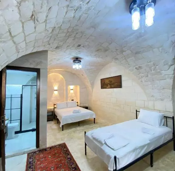 Sefer Tepe Otel