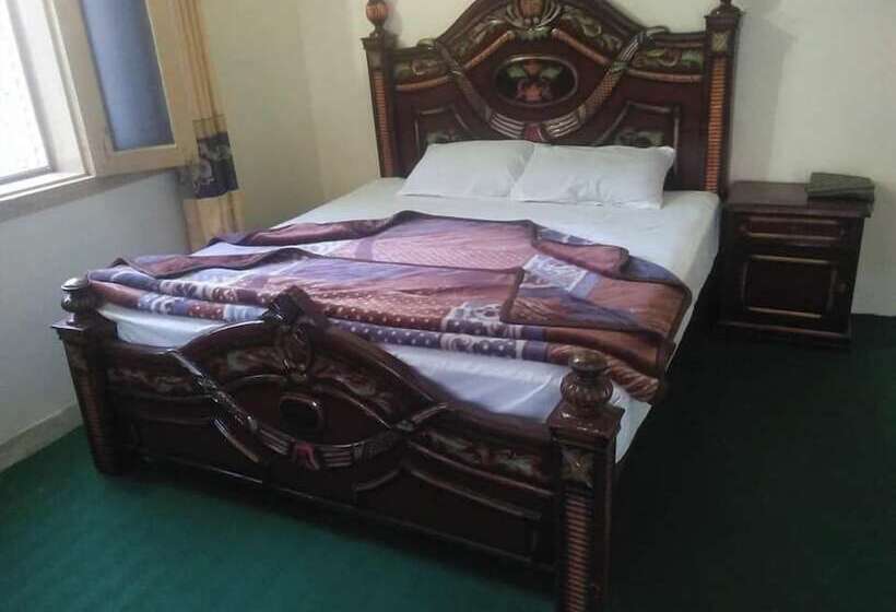 Blue Bell Hotel And Restaurant Balakot